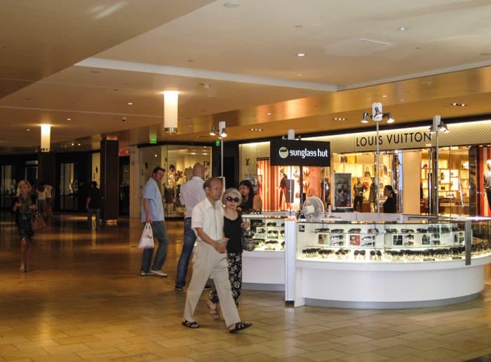 Big In Texas: The Galleria, Houston | literacybasics.ca