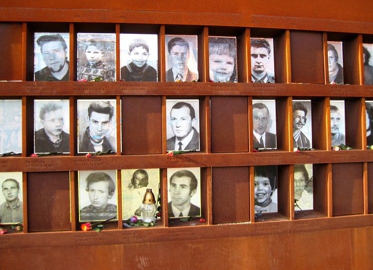 victims berlin wall memorial