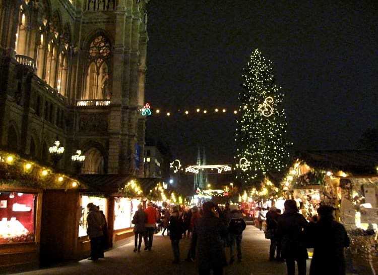 vienna christmas market rathaus