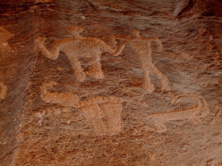 carvings wadi rum jordan