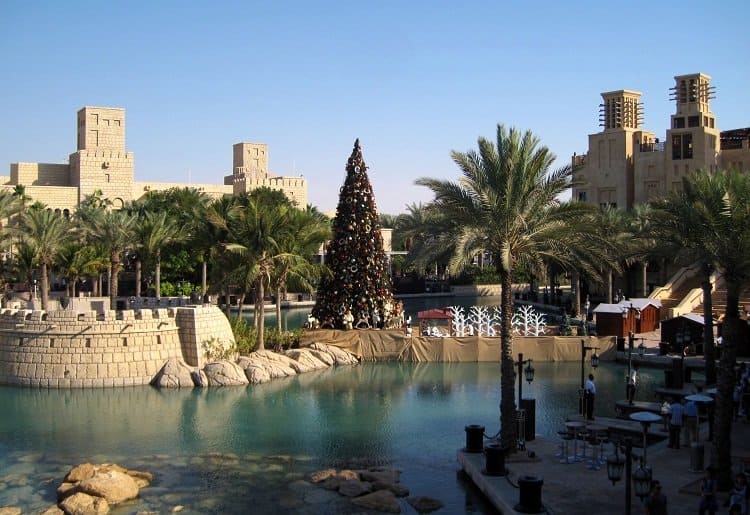 christmas tree Dubai