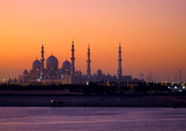 shangri la view abu dhabi mosque