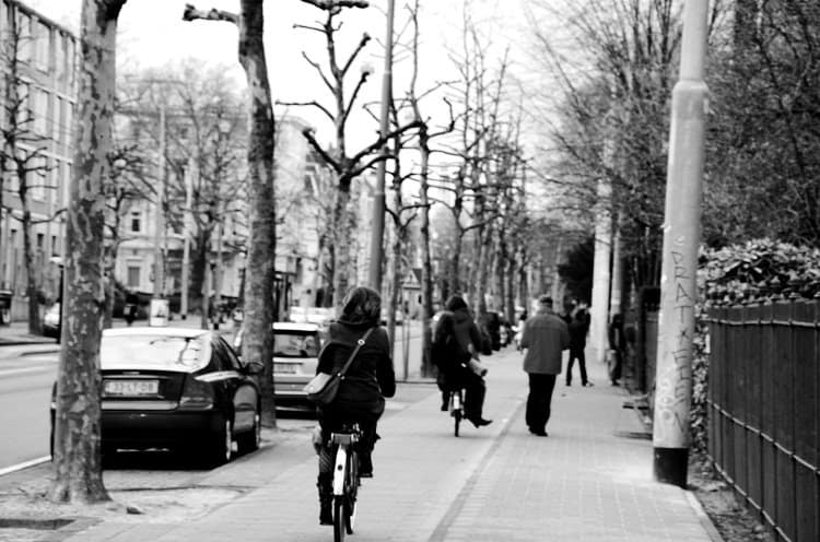 amsterdam cyclists