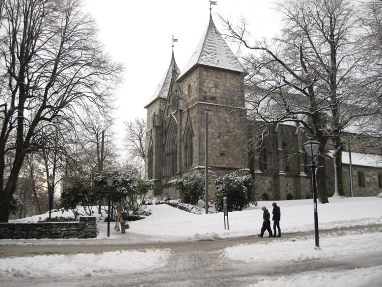 cathedral_snow