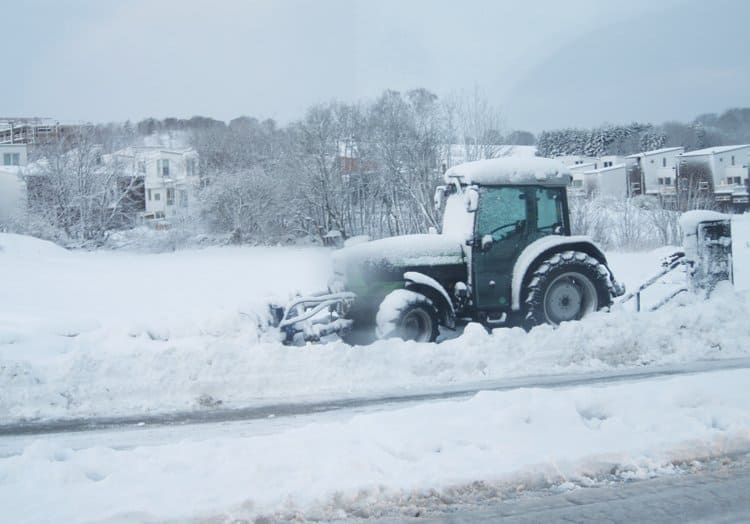 stopped snow plow stavanger