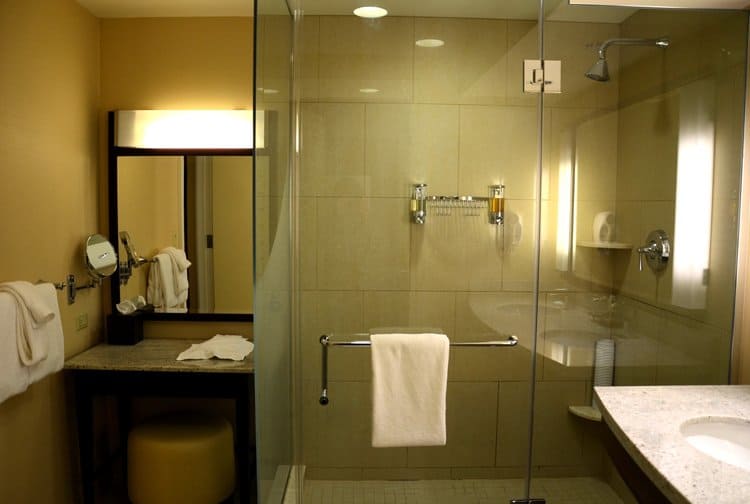 trump taj chairmans tower room bathroom