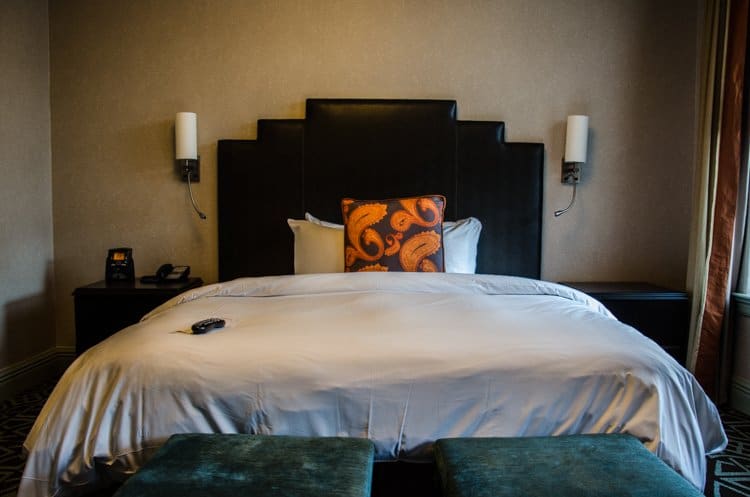 hotel ICON houston bed