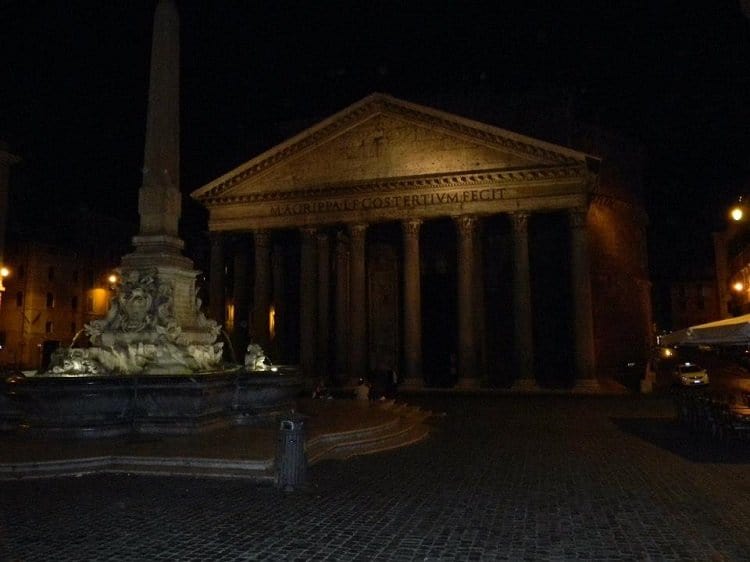 rome pantheon at night